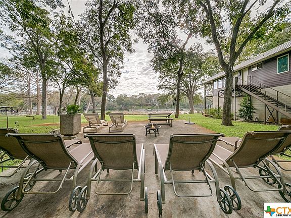 4th image of 332 Meadow Lake Dr