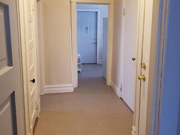 5th image of 436 S 12th Ave APT 2