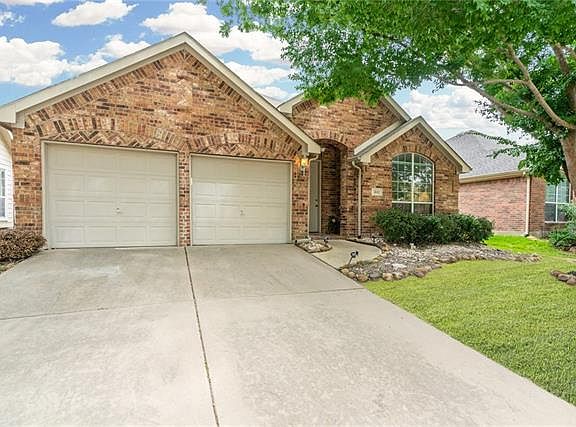 2nd image of 3141 Fox Hollow Dr