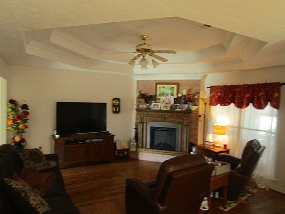 3rd image of 3400 Carrington Pl