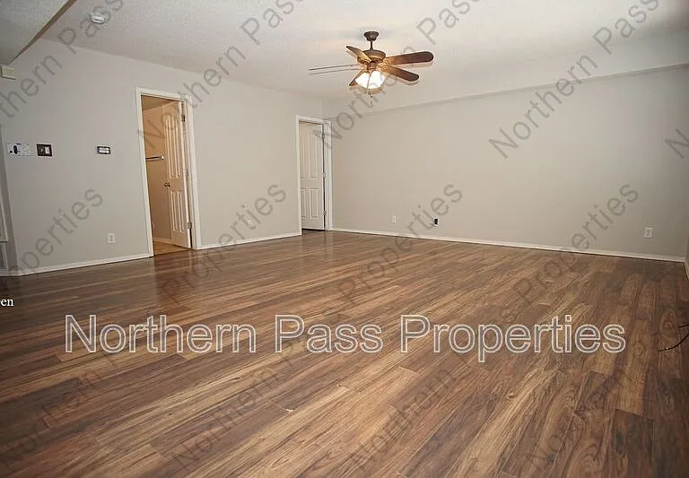10932 Acoma St — Photo 12