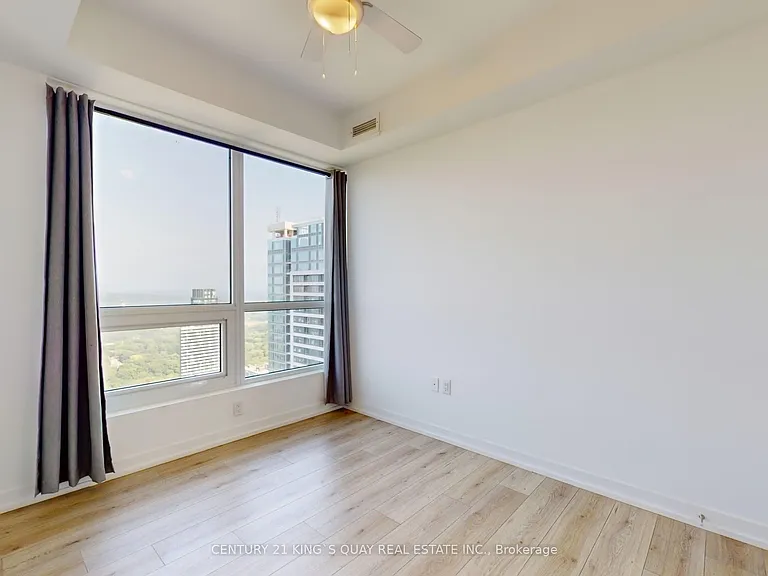 395 Bloor St E #4710 — Photo 20