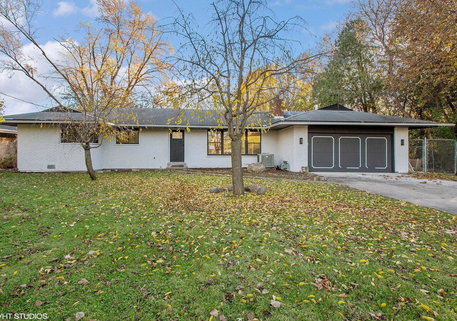 2401 E Ballard Rd, Des Plaines, IL 60016 MLS 11927519 Zillow