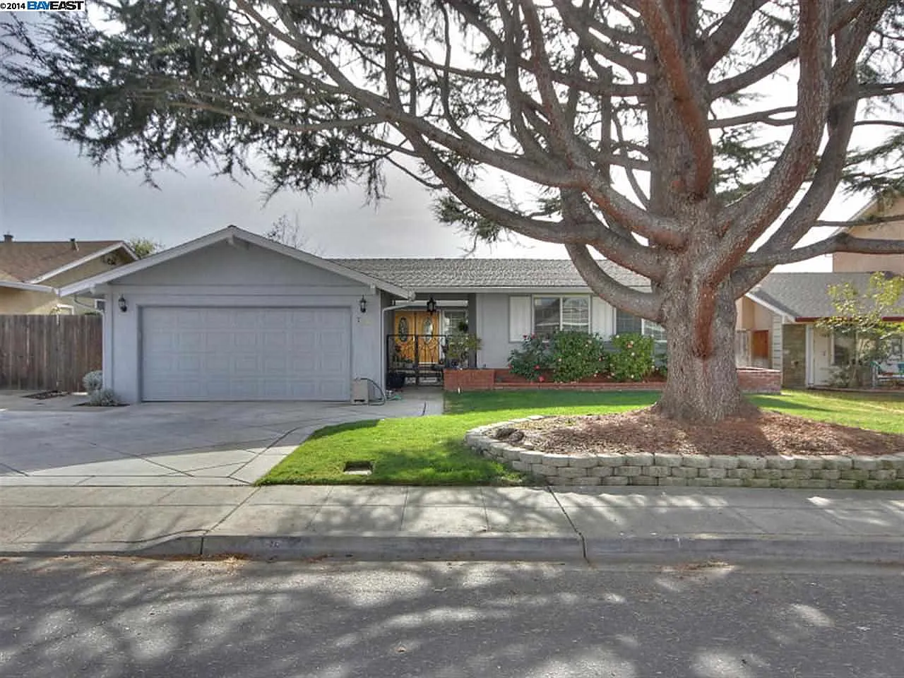 775 Catalina Dr photo 1