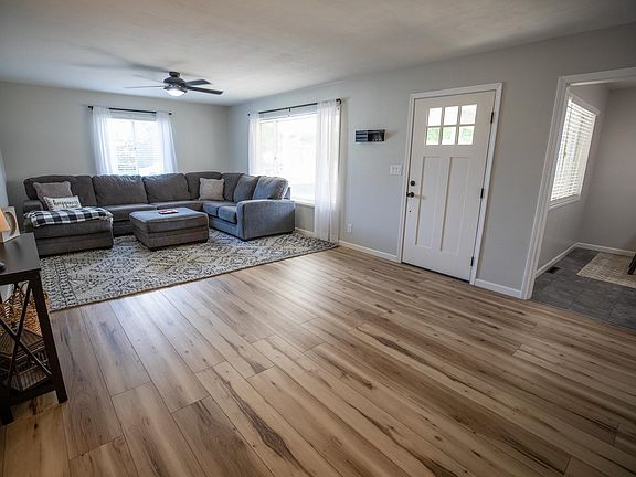 5th image of 316 Marlou Pl