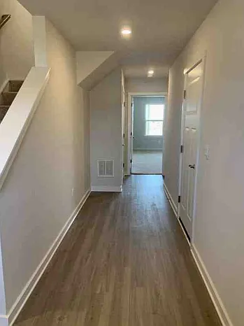 289 Huntwell West Ave — Photo 19