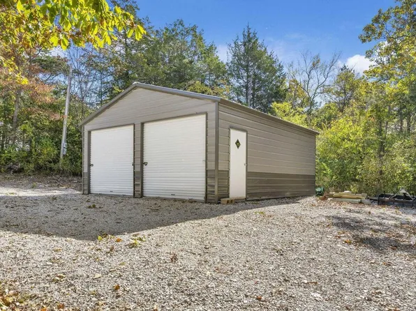 246 Nine Center Court, Reeds Spring, MO 65737