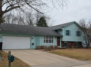 203 Edwards Dr, Normal, IL 61761