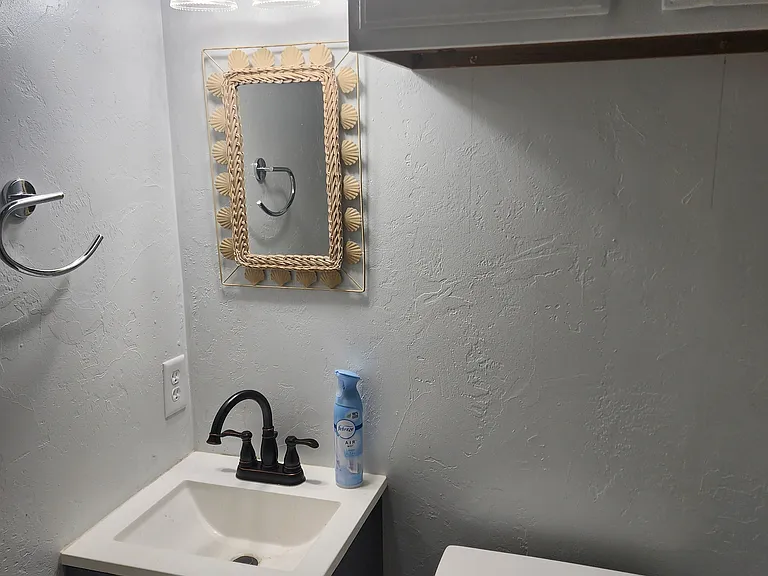 1298 S Bayshore Rd #1 — Photo 16