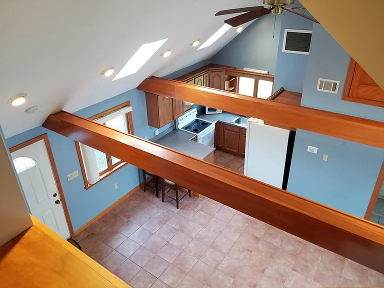 90 Tower Ave #B — Photo 36
