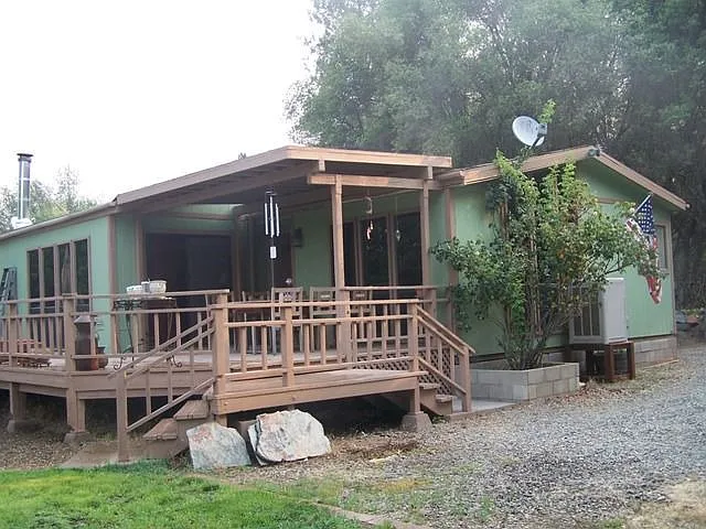 3695 Manzanita Rd photo 1