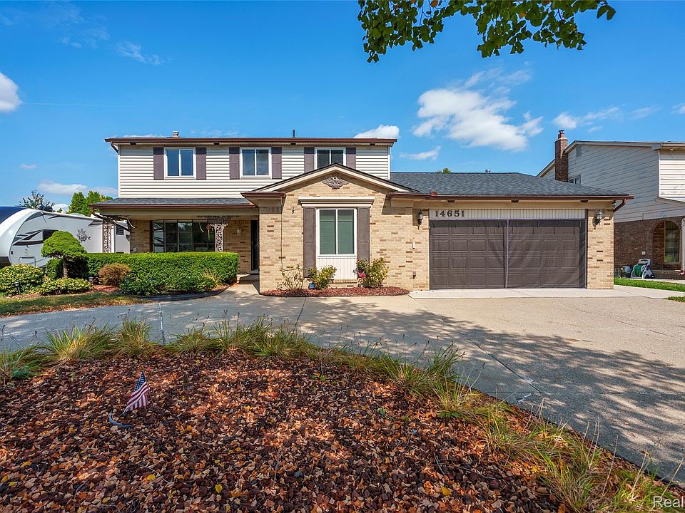 1st image of 14651 Lakeshore Dr
