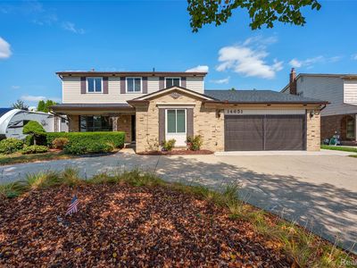 14651 Lakeshore Dr, Sterling Heights, MI, 48313