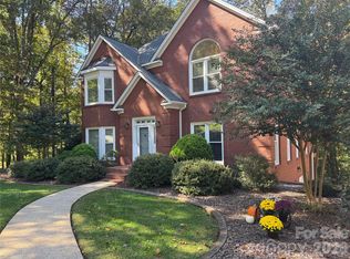3875 Deer Run Dr NE, Conover, NC 28613