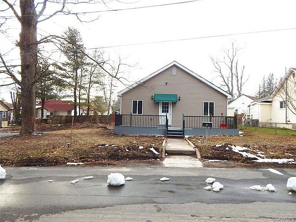 2nd image of 6 W End Ave