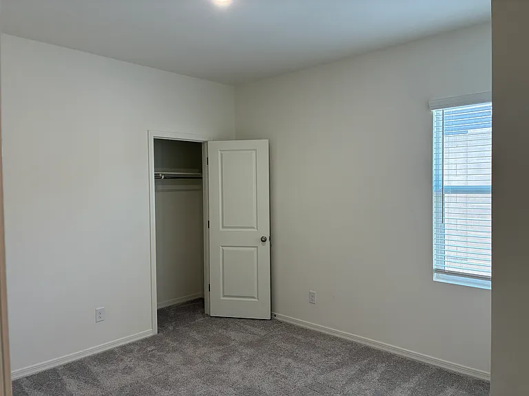 20109 W Palo Verde Dr — Photo 18