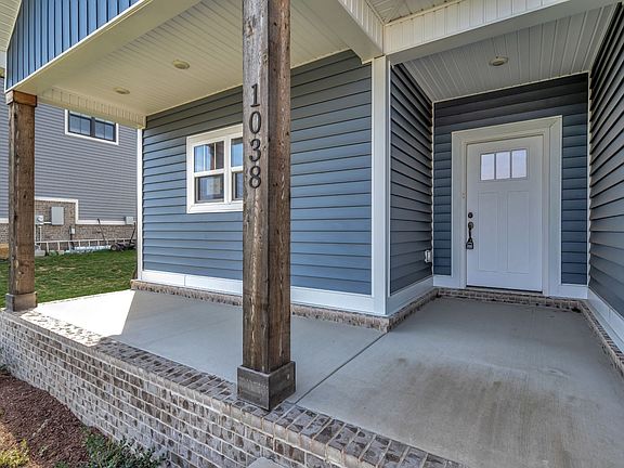 4th image of 1038 Camden Trl