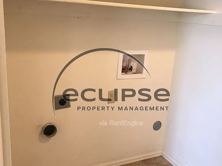 2700 Moran Pl — Photo 14
