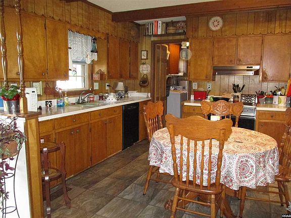 5th image of 116 Brooks Dr