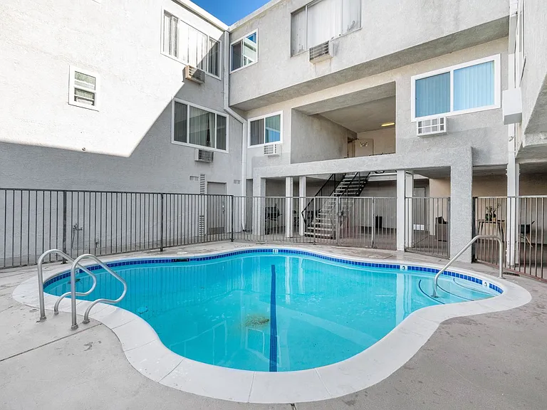1 Month Free! Renovated Units in Central Van Nuys — Photo 22