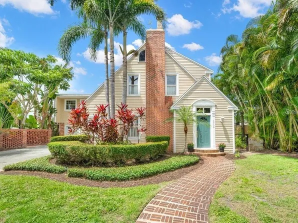 3730 Foster Hill Dr N, Saint Petersburg, FL 33704