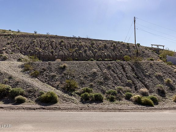 2nd image of 4156-4160 Peruvian Dr