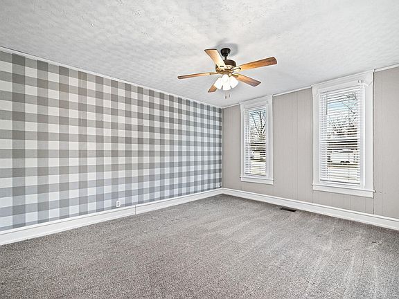 5th image of 412 W Jackson St