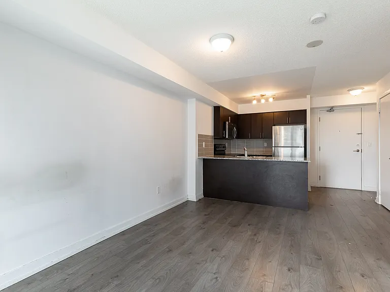 1410 Dupont St — Photo 6