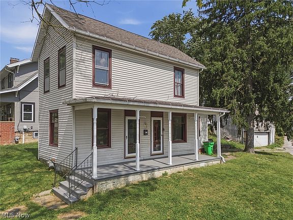 2nd image of 111 Spink St