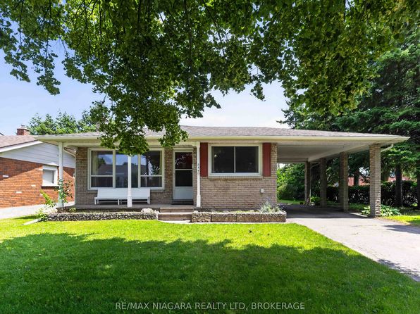 3440 Saint Patrick Ave, Niagara Falls, ON L2J 2N5