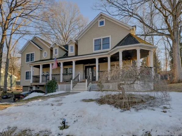 58 Bearfort Ter, Ringwood Boro, NJ 07456