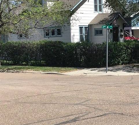 2nd image of 212 2nd Ave N