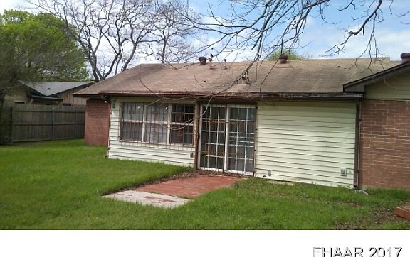 4th image of 2308 Lily Dr
