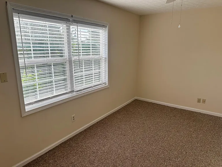 1295 Barnwood Ct #A — Photo 7