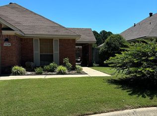 2528 Jasmine Dr, Benton, AR 72015