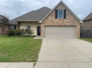 1038 Maize St, Bossier City, LA 71111