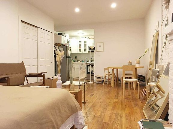 3rd image of 14 1st Ave APT 2C
