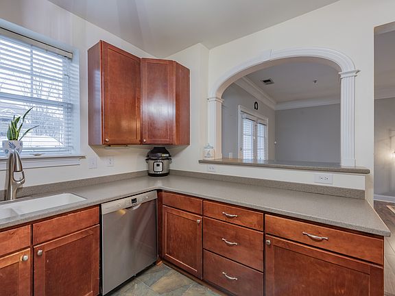 5th image of 3811 Lunceston Way APT 4