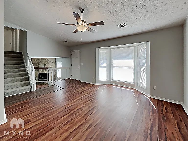 6454 Eastbriar Dr — Photo 9