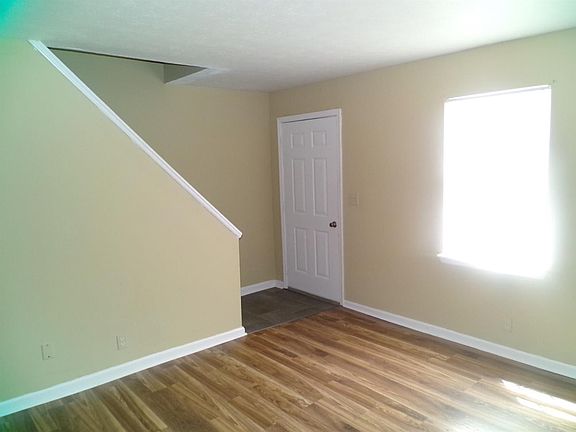 4th image of 400 Freedom Dr APT 1