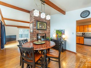 4 Stockwood Rd, Asheville, NC 28803
