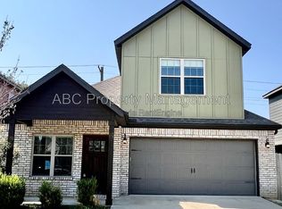 3217 Hillstone Ave, Bentonville, AR 72713