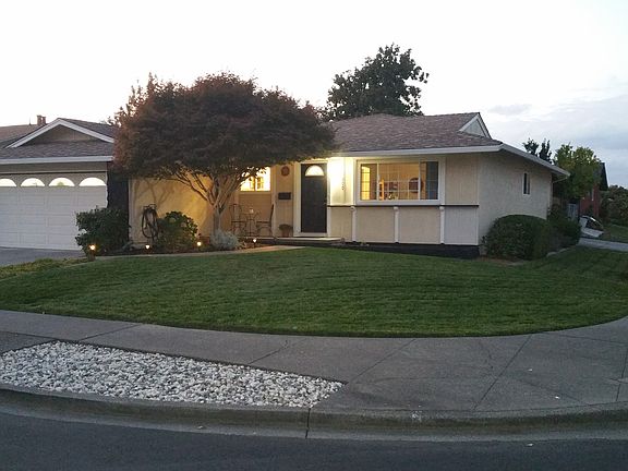 2nd image of 1200 Tamalpais St