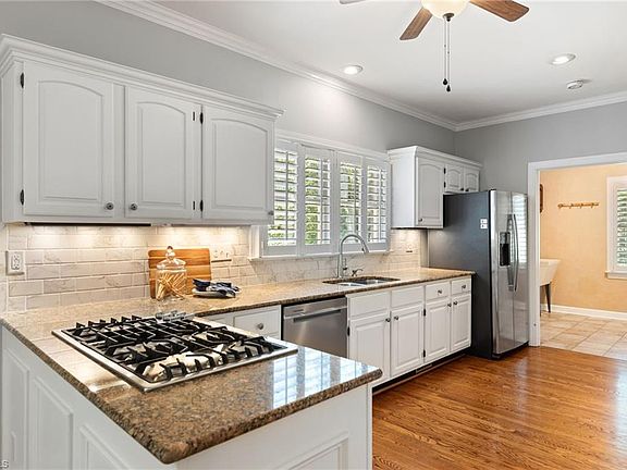 5th image of 5021 Meadow Hill Ct