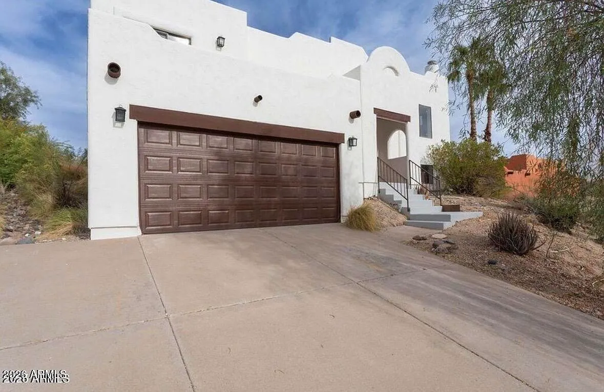 4 bed, 3.0 bath, 2240 sqft, $2,800 — Photo 1