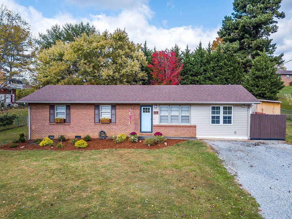 1st image of 143 Valley Dr
