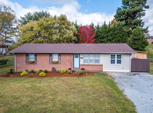 143 Valley Dr, Jonesborough, TN 37659