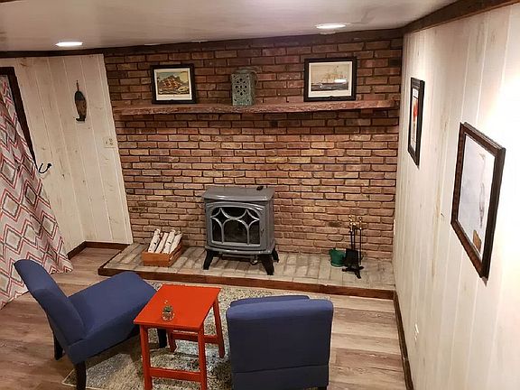 3rd image of 44 Harris Ave