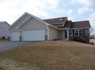 1401 Scenic Dr, Pecatonica, IL 61063