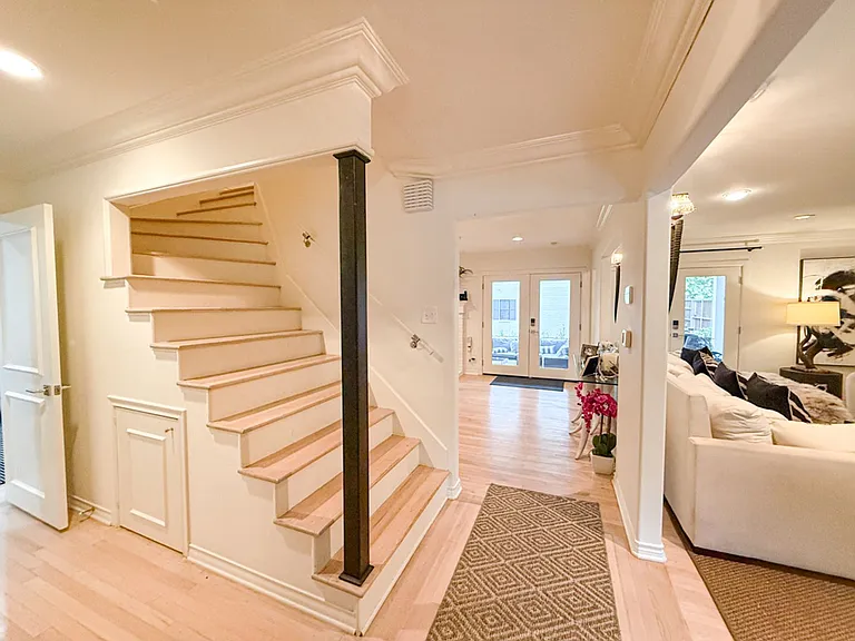 4500 San Carlos St — Photo 7